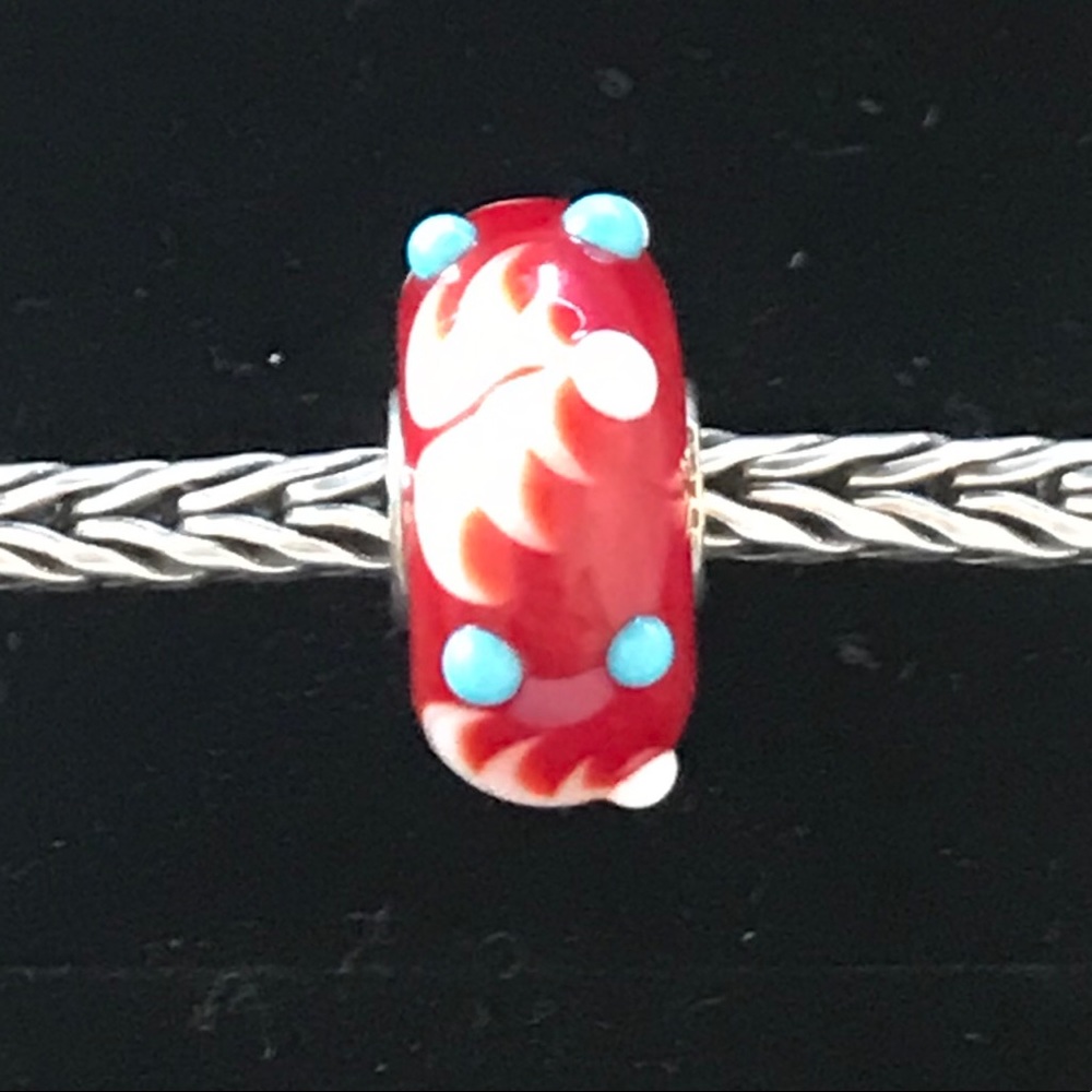 Trollbead Red Christmas Tree white & blue dots